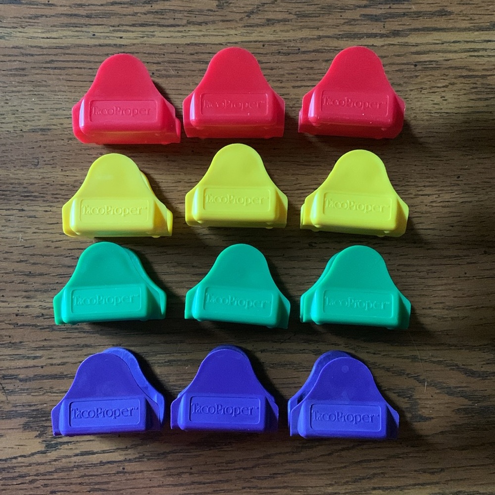 Taco Proper EUC Colorful taco stands 12 pieces